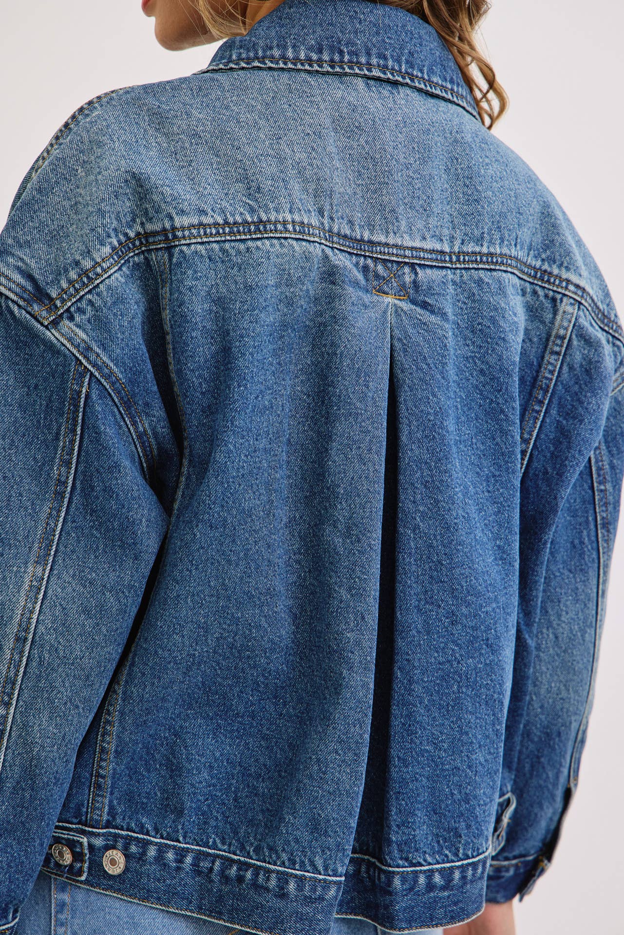 BOYFRIEND DENIM JACKET WITH A MODERN TWIST