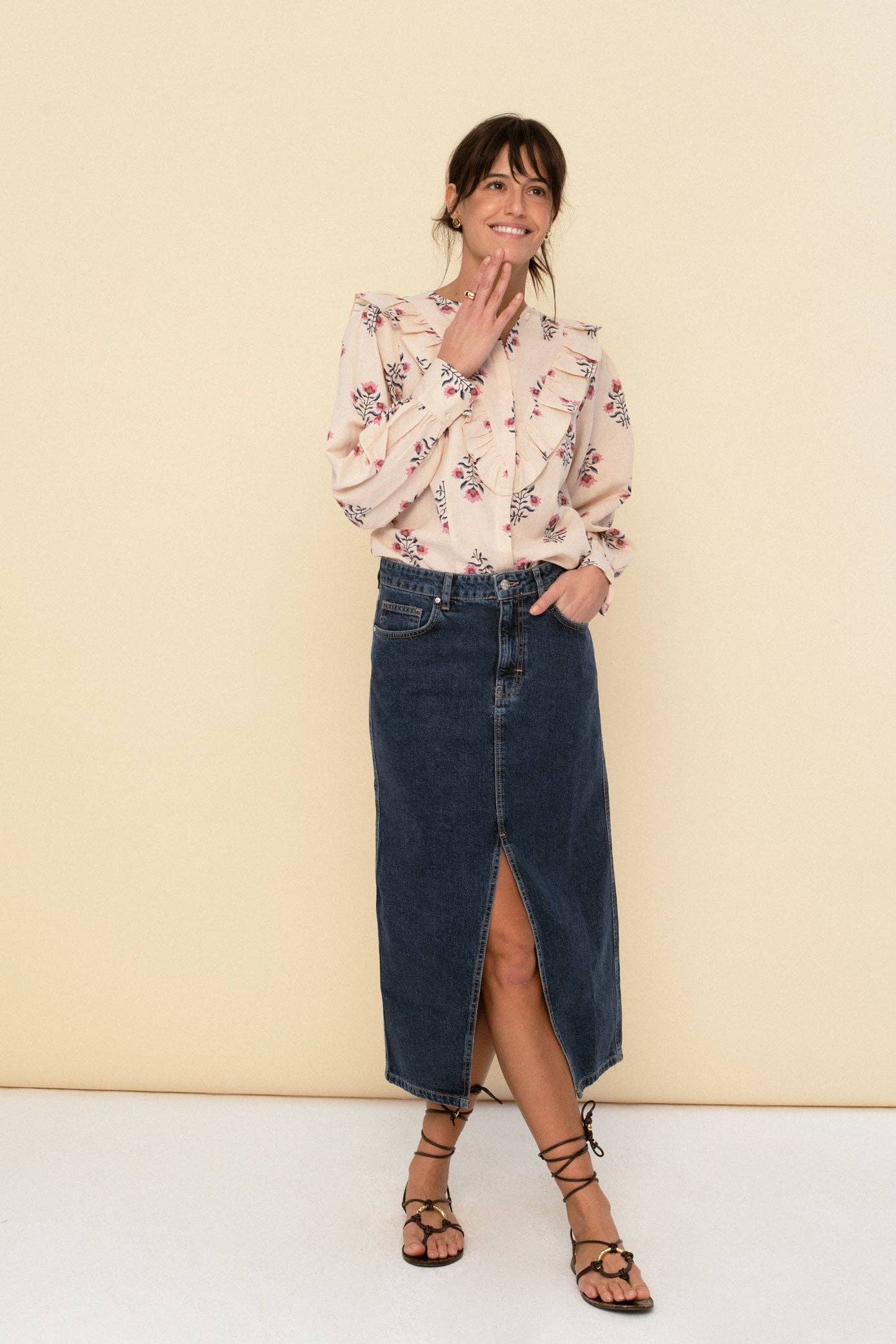 Sarah blouse sand