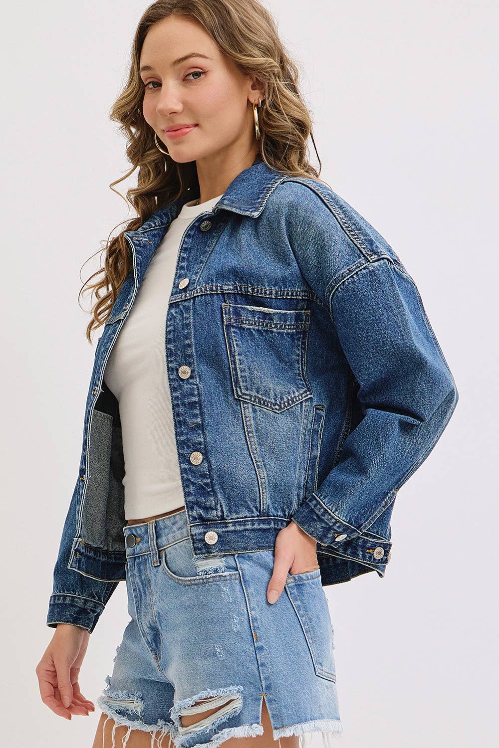 BOYFRIEND DENIM JACKET WITH A MODERN TWIST