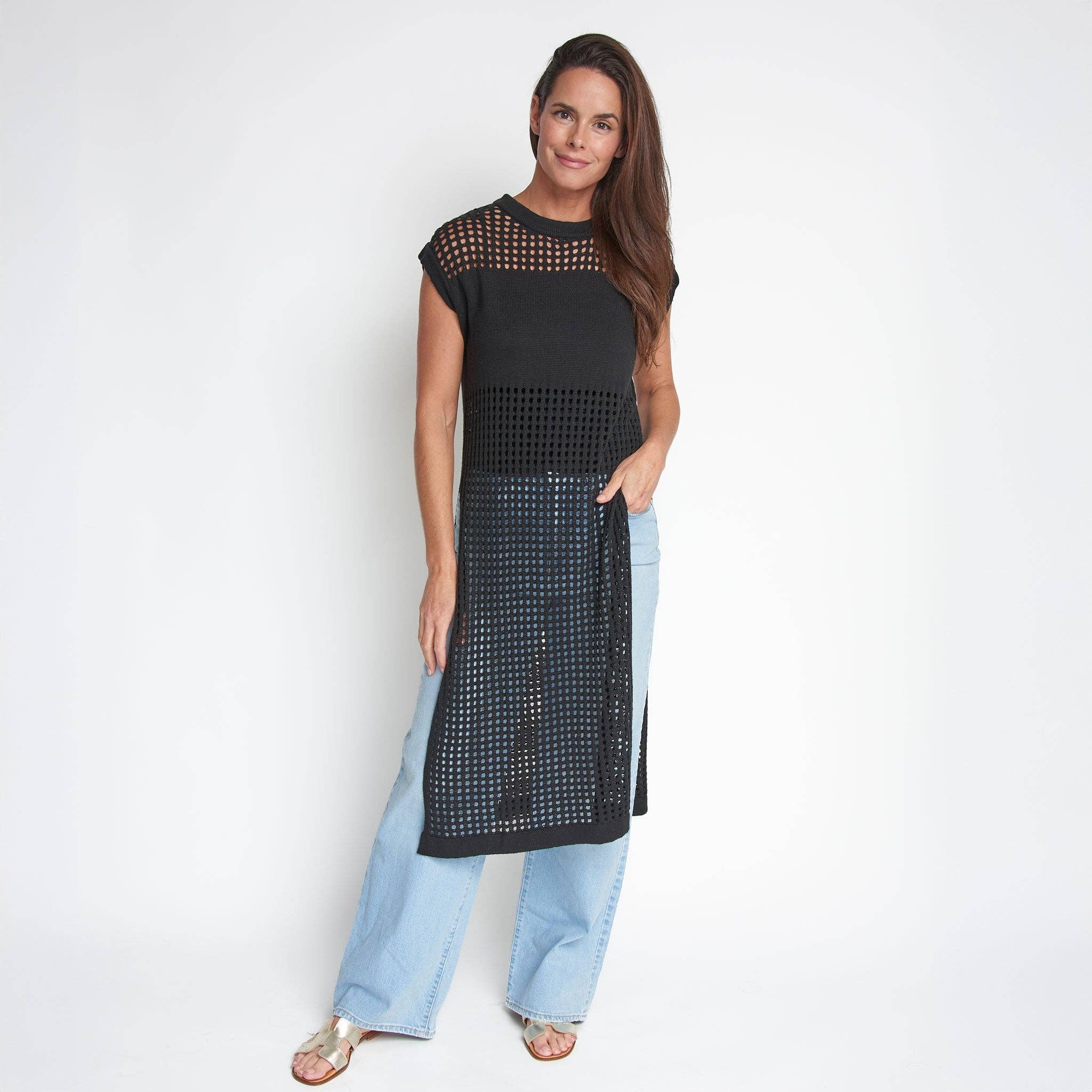 Azalea Sleeveless Longline Crochet Sweater - Jet