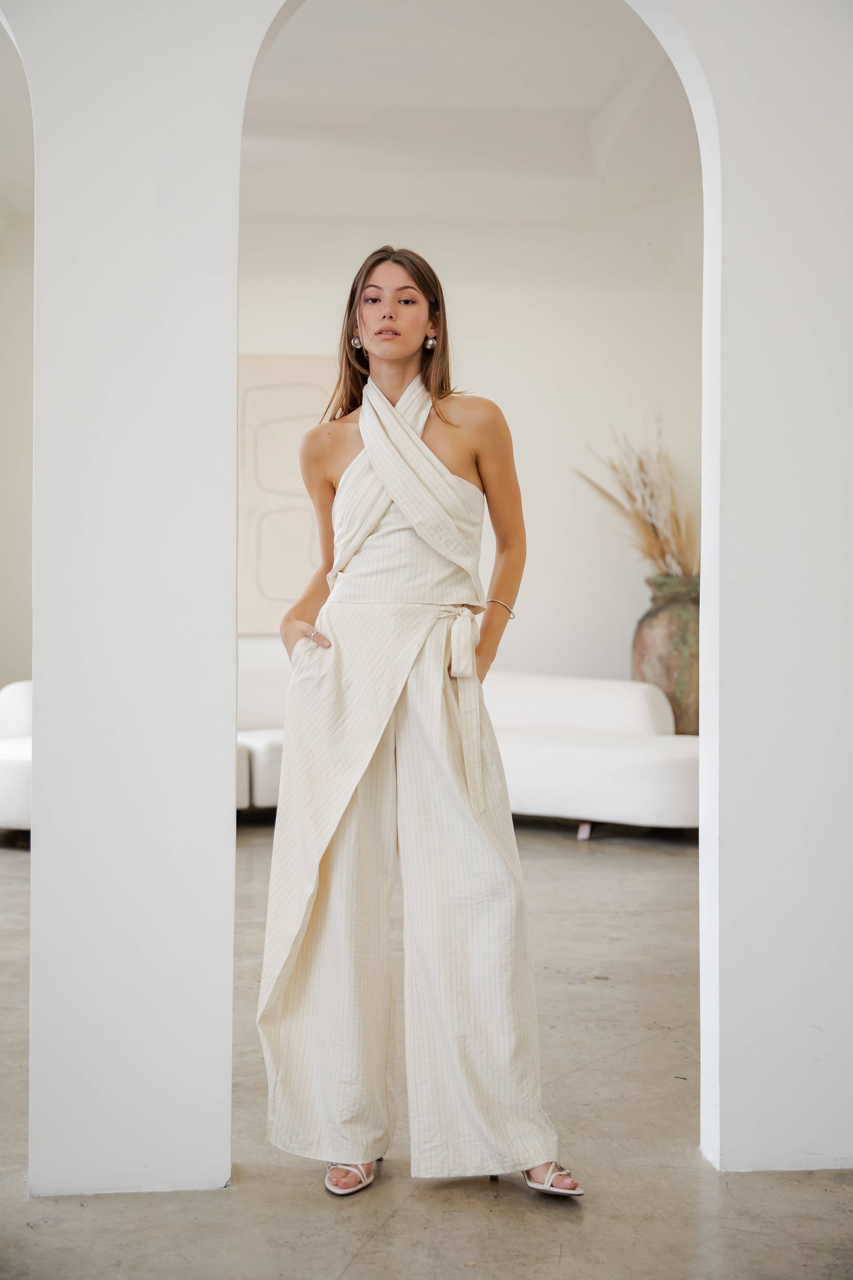 SLEEVELESS HALTER OVERLAP TOP WITH PINSTRIPES