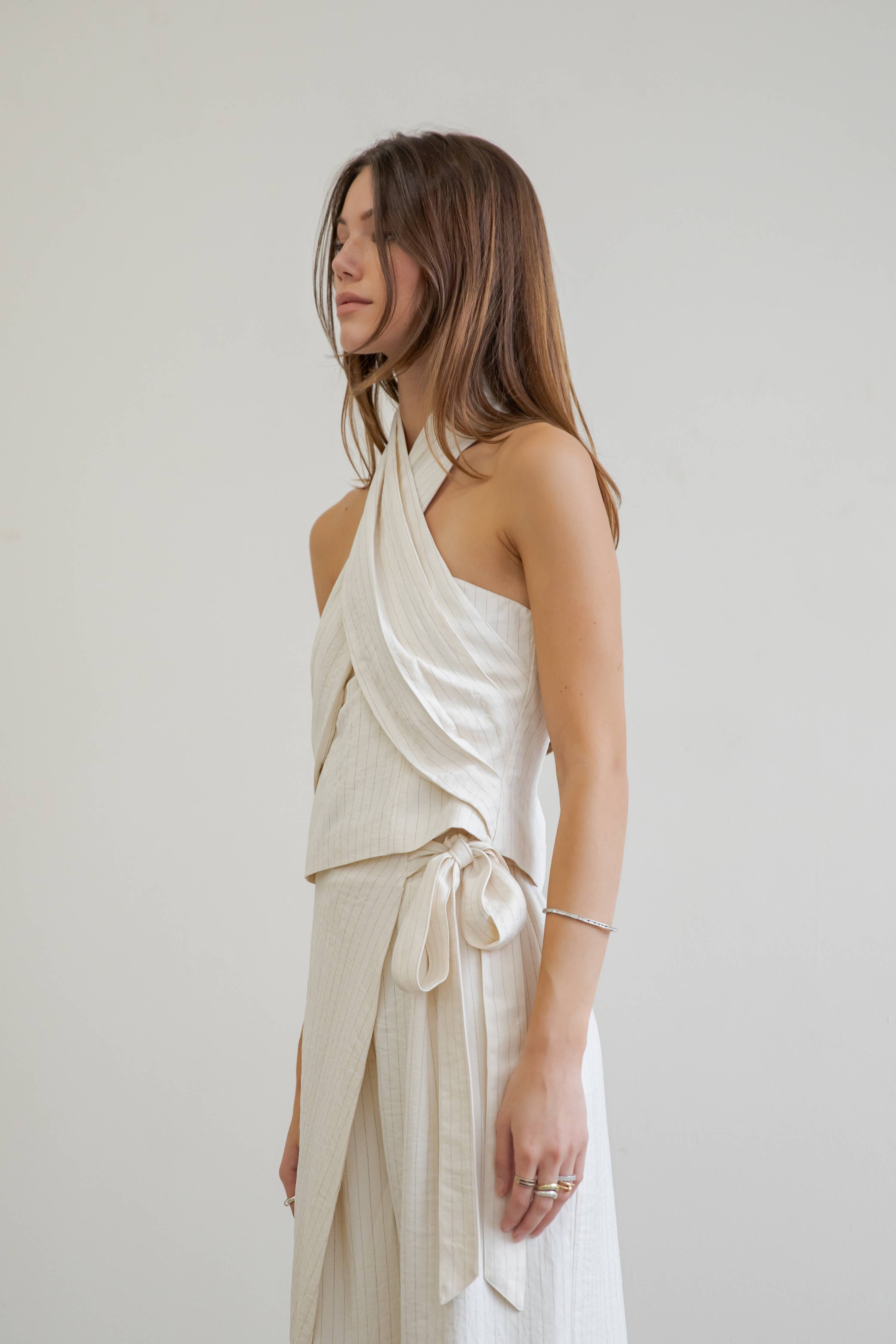 SLEEVELESS HALTER OVERLAP TOP WITH PINSTRIPES