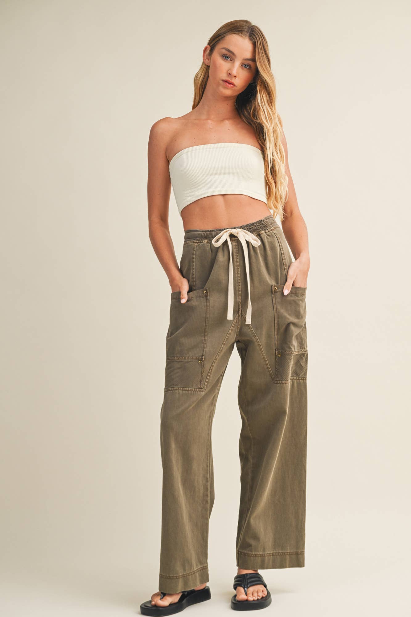 SIDE POCKET WIDE PANTS