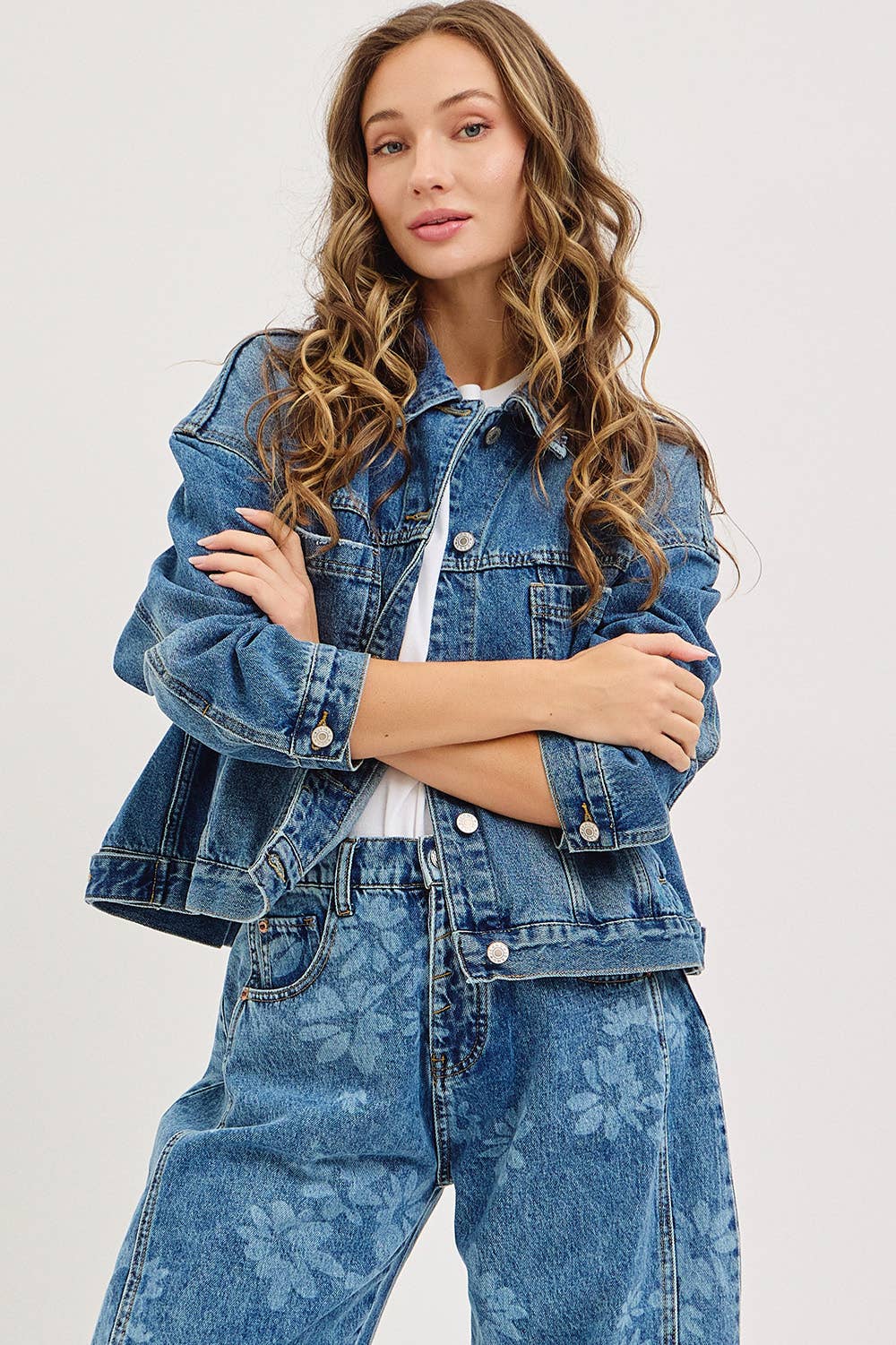 BOYFRIEND DENIM JACKET WITH A MODERN TWIST