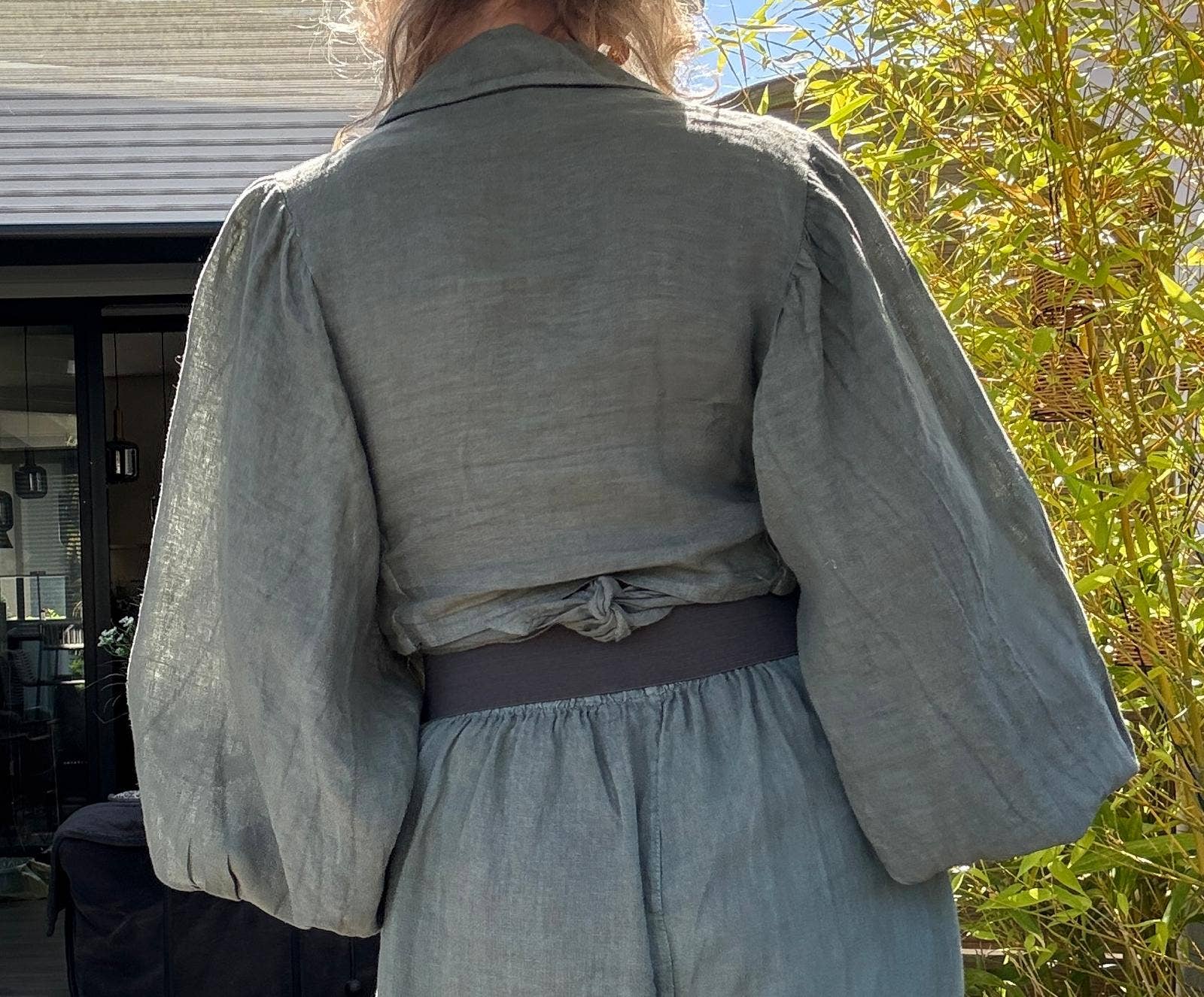 56811 100% LINEN VEST