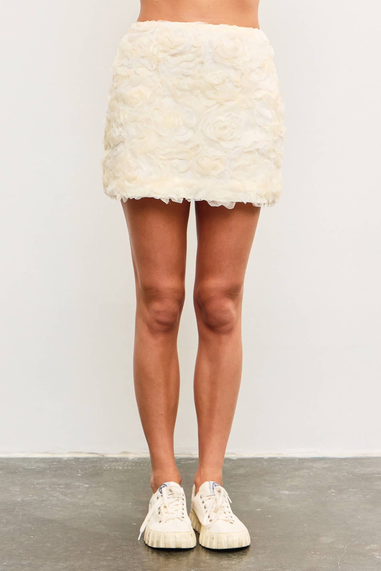 EMBO FLORAL MESH MINI SKIRT