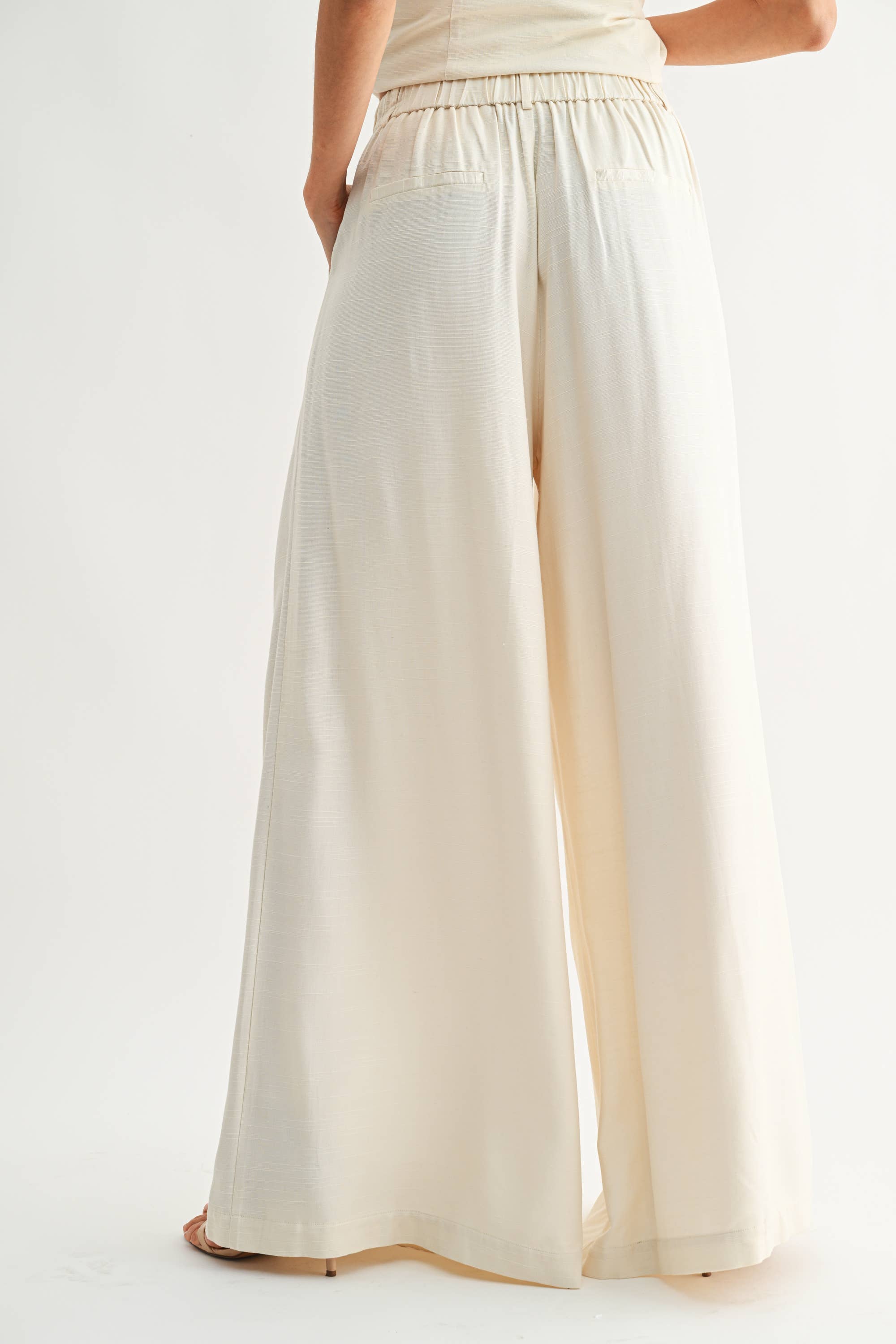 CJP26785 Wide-Leg Pleated Trousers