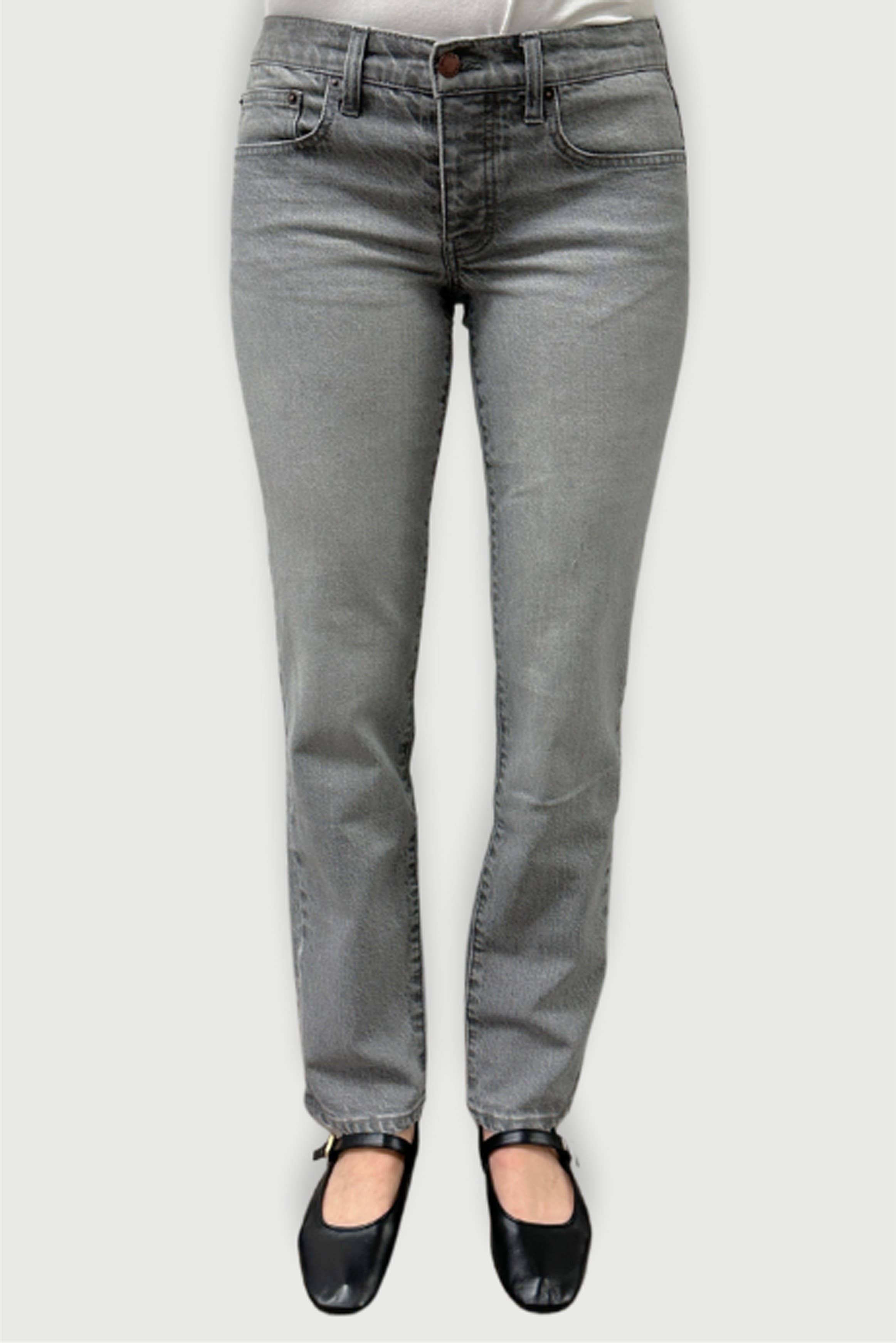 Chester Low Rise Slim Straight Medium Grey Worn