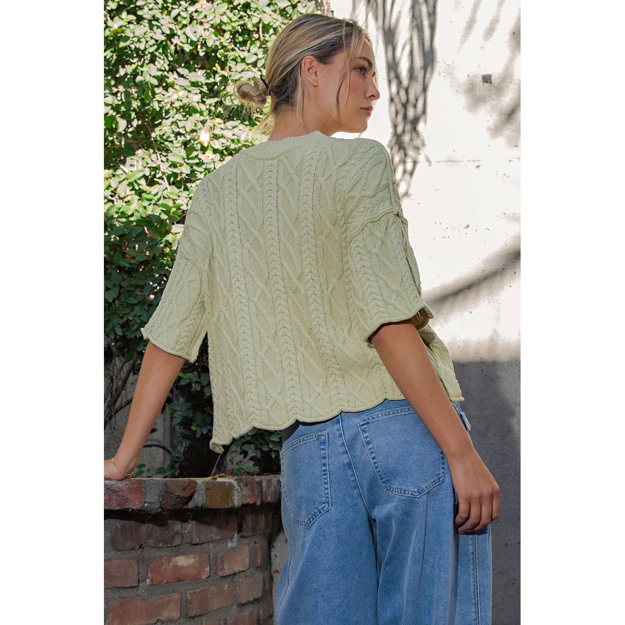 OVERSIZED SWEATER TOP