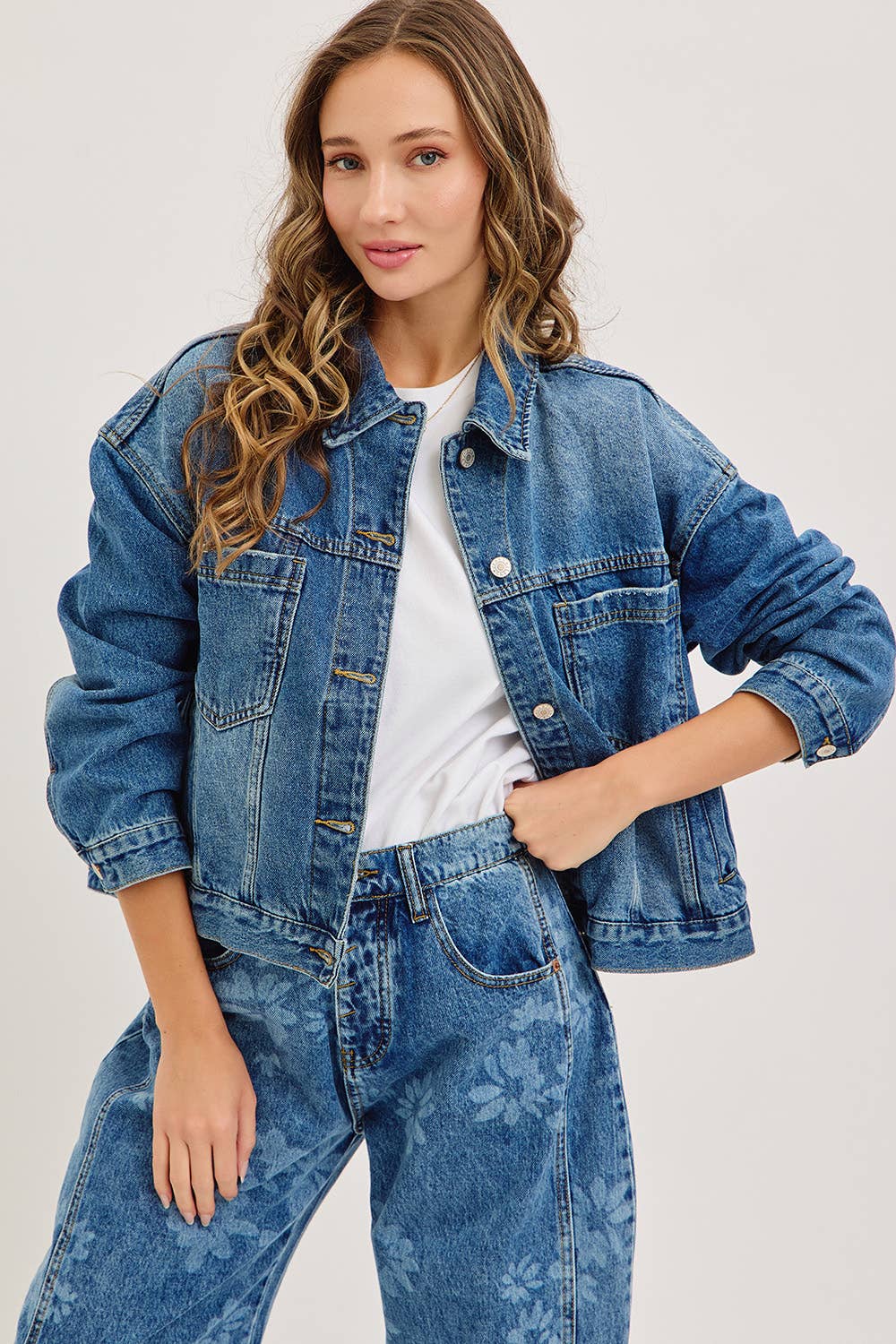 BOYFRIEND DENIM JACKET WITH A MODERN TWIST