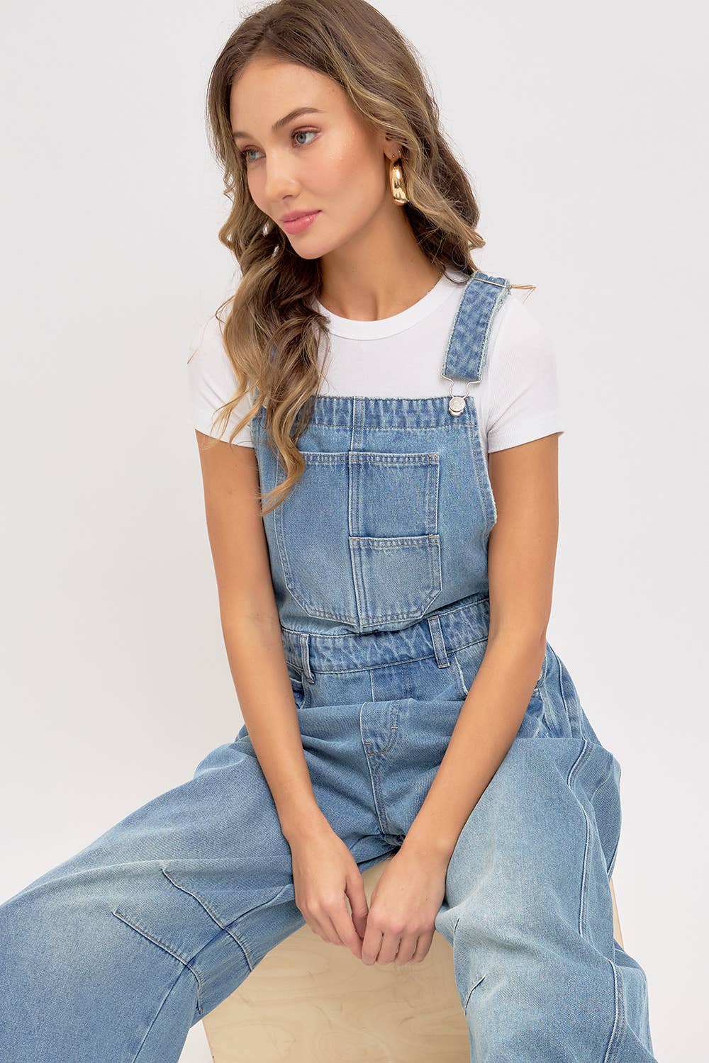 DENIM OVERALL BARREL-LEG JUMPSUIT