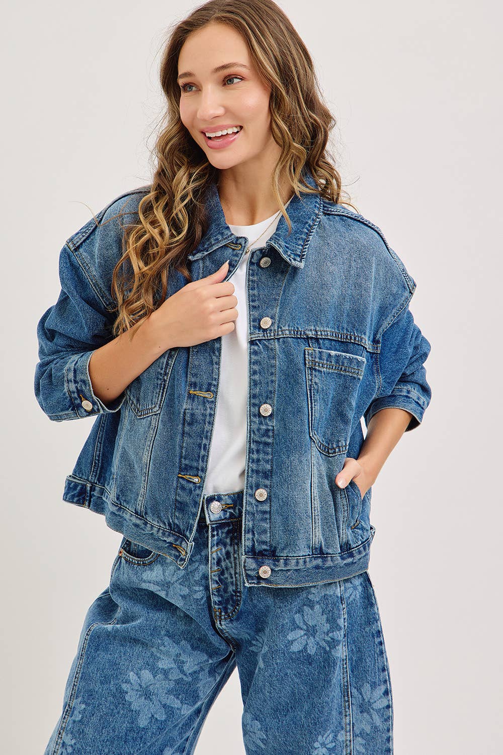 BOYFRIEND DENIM JACKET WITH A MODERN TWIST