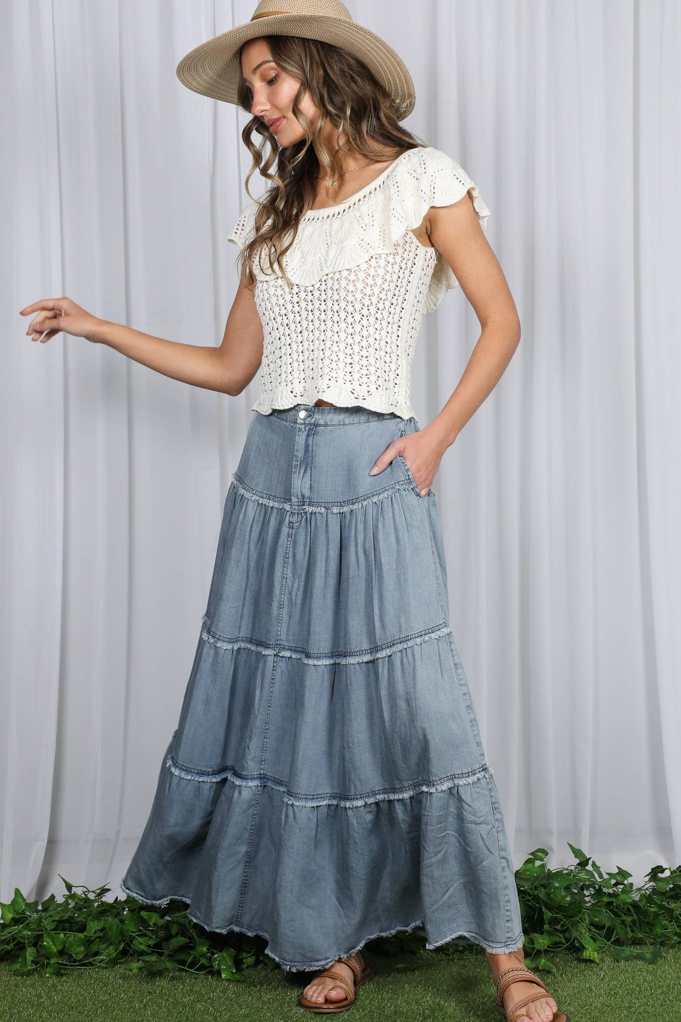 Tiered A-Line Fringe Hem Retro Chambray Maxi Skirt VS83030
