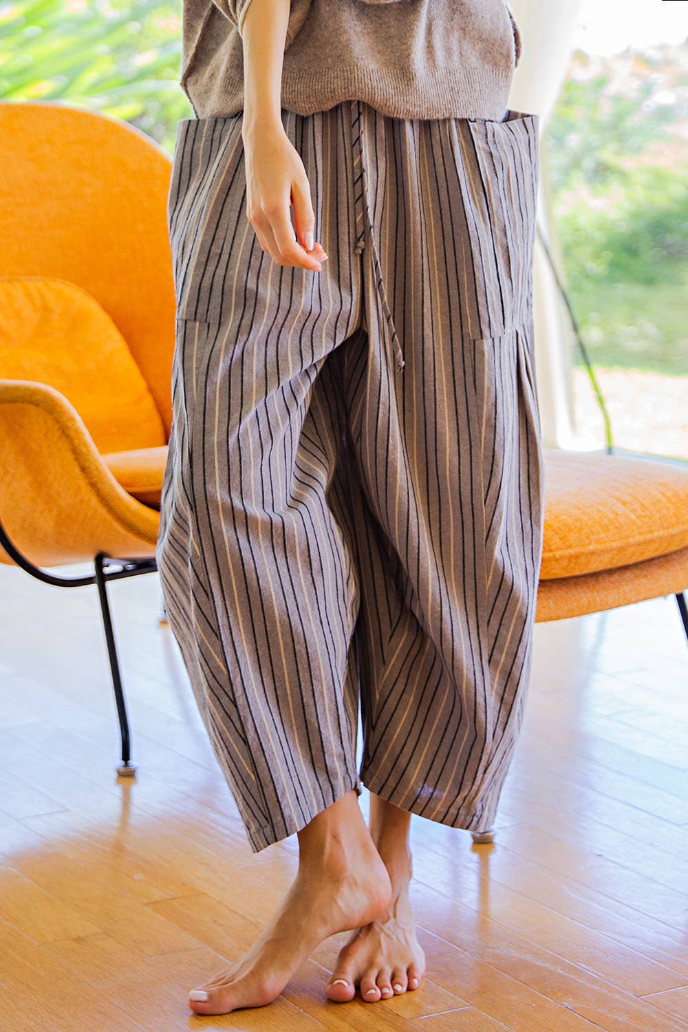 WIDE STRIPE LEG PANTS