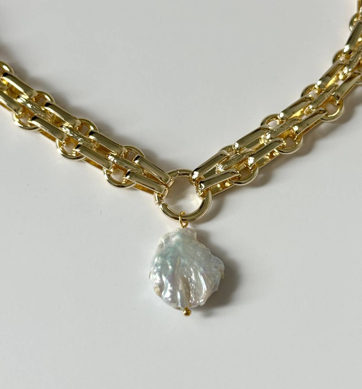 Ovo Pearl Chain Link Necklace