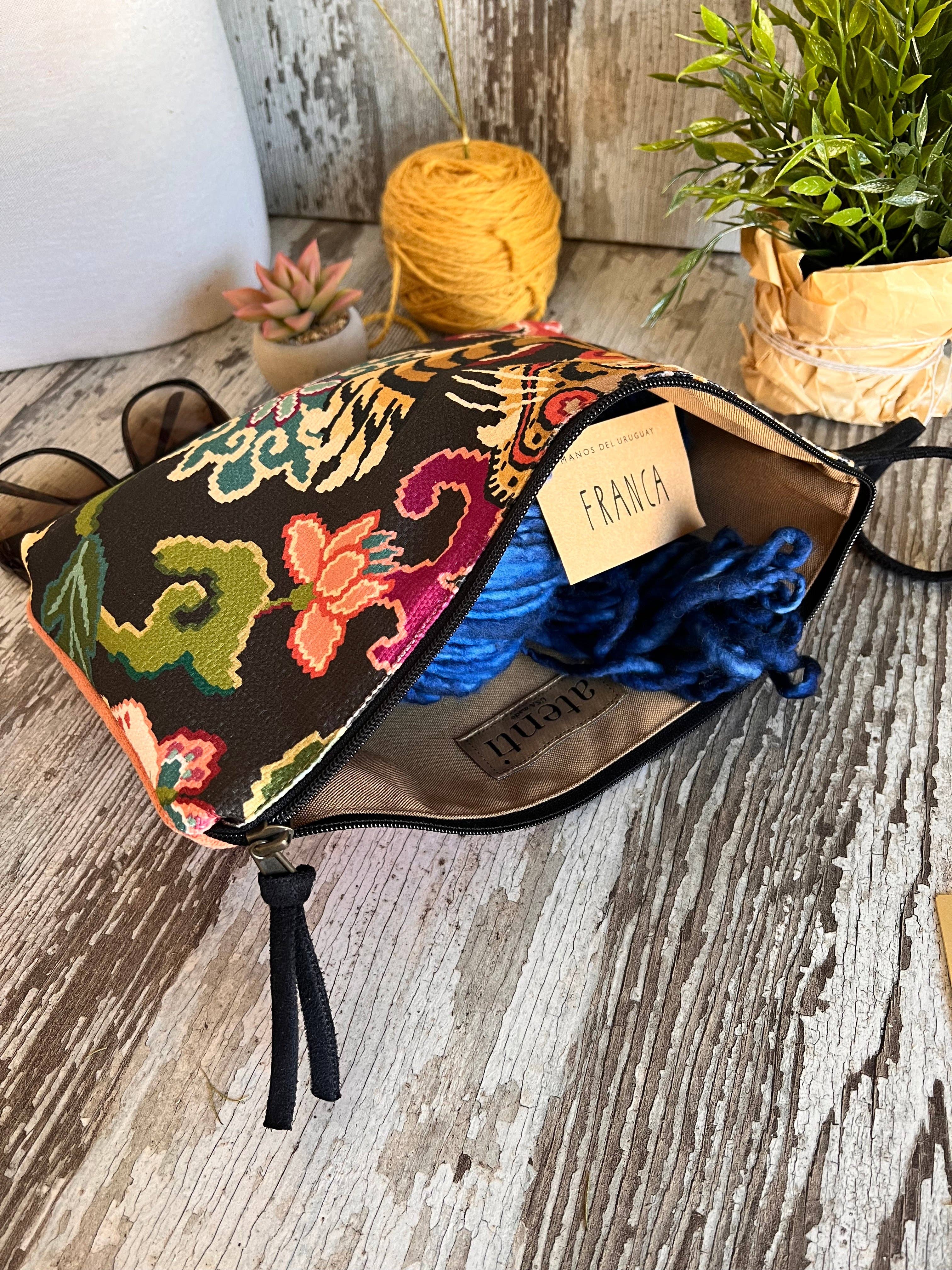 Le Tigre Grand Pouch