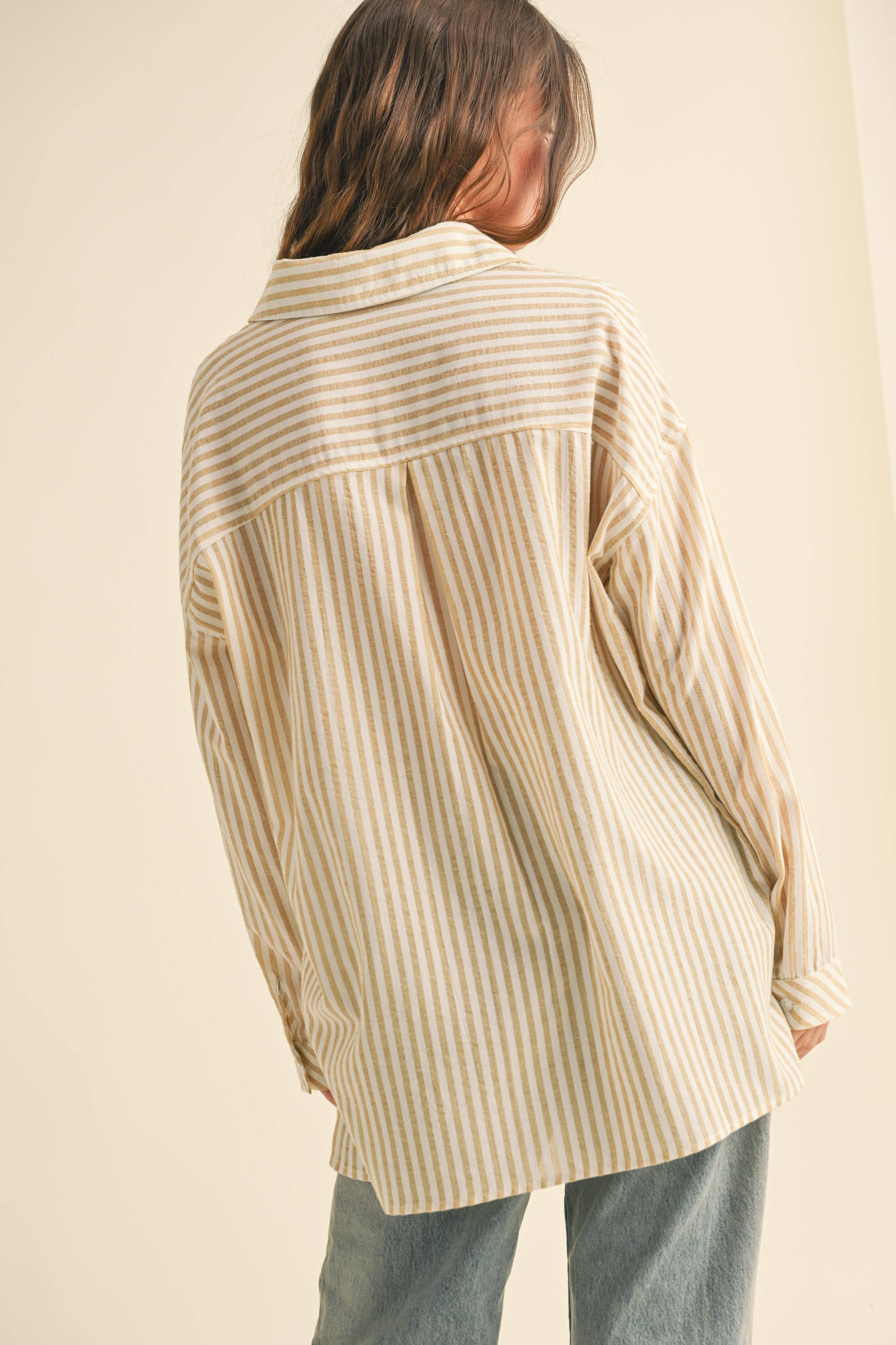 T5276   STRIPED PATTERN BUTTON DOWN SHIRTS