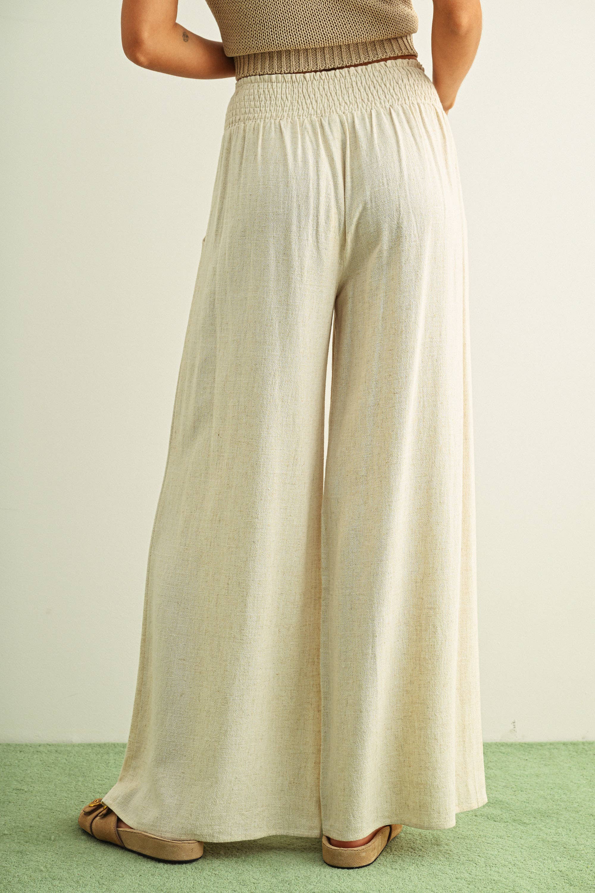 MMP469   COTTON LINEN SMOCKED WAIST PANTS WITH TASSEL