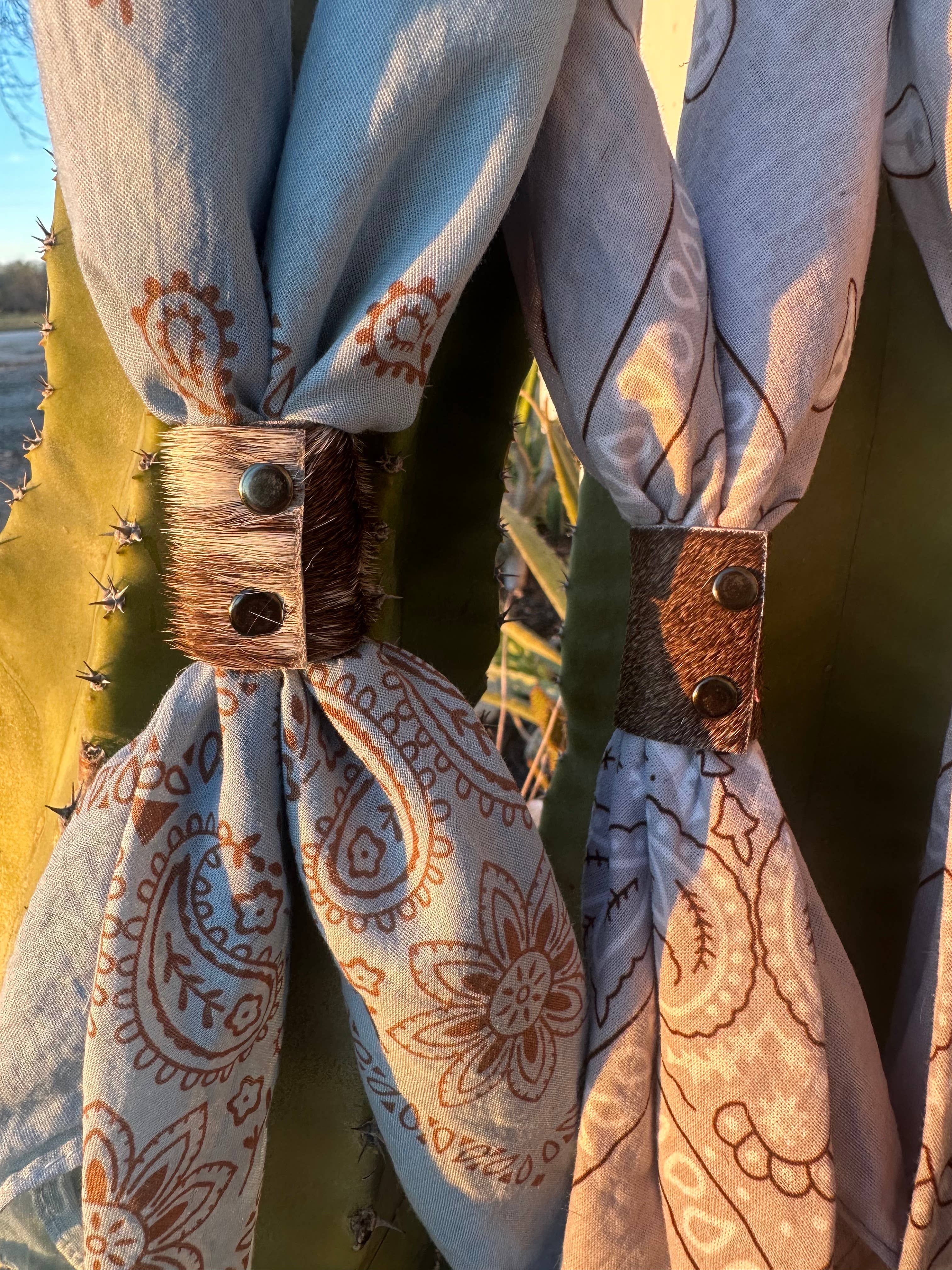 Cowhide Bandana Slides 