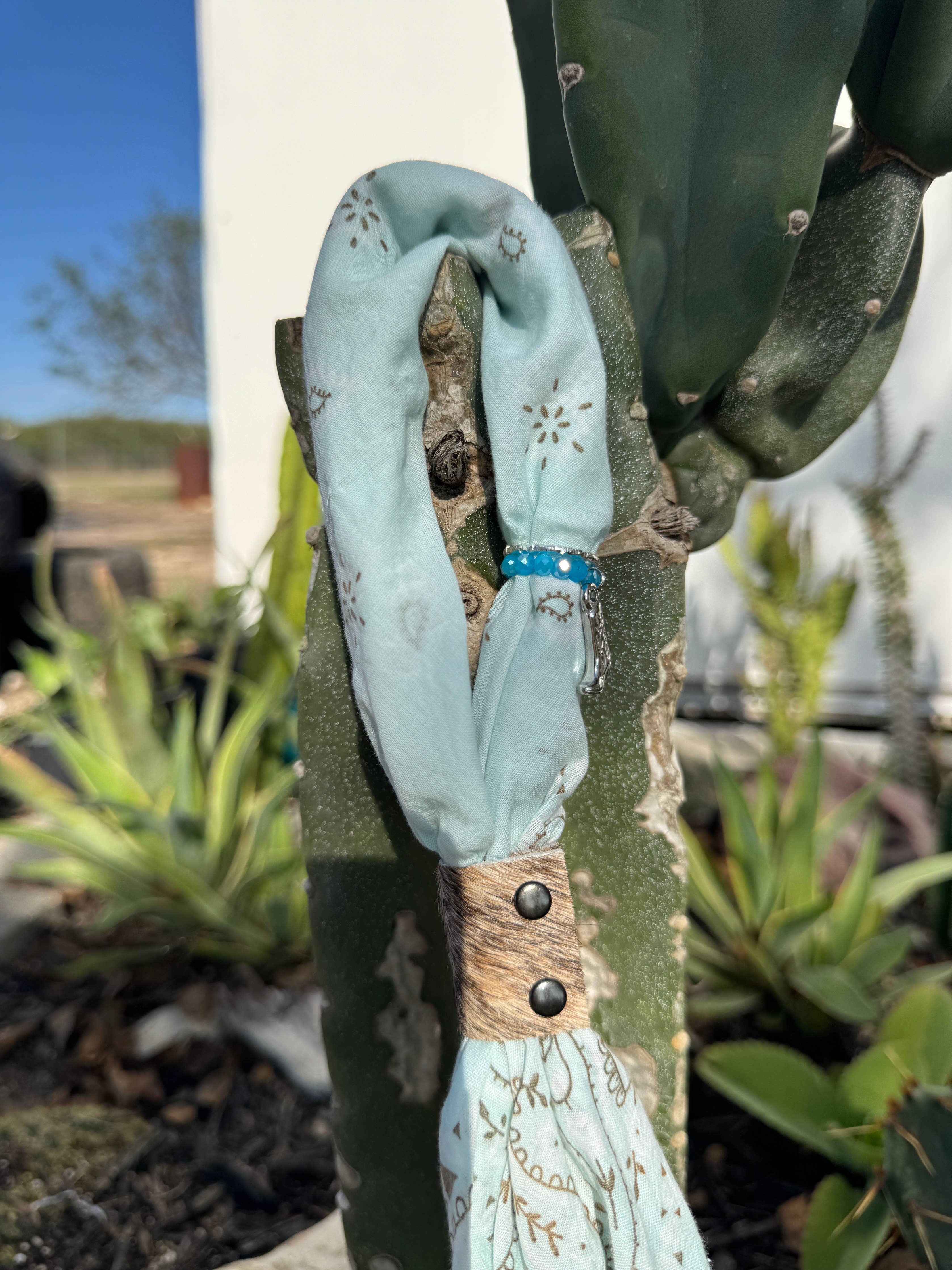 Cowhide Bandana Slides 