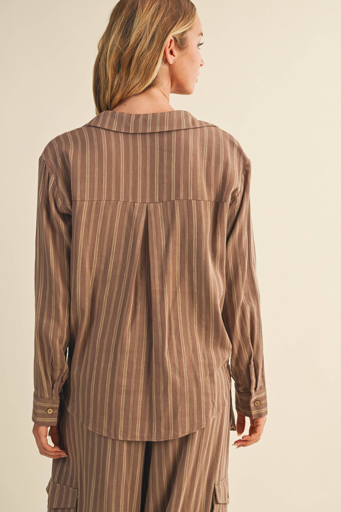 TWIST FRONT BLOUSE