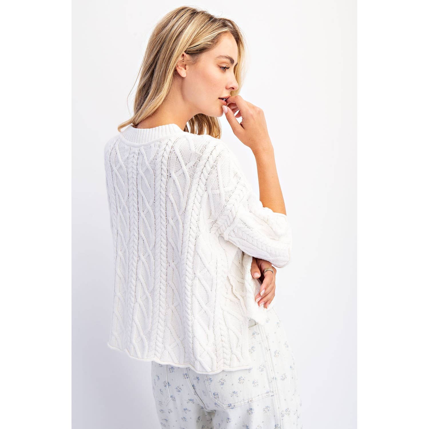 OVERSIZED SWEATER TOP